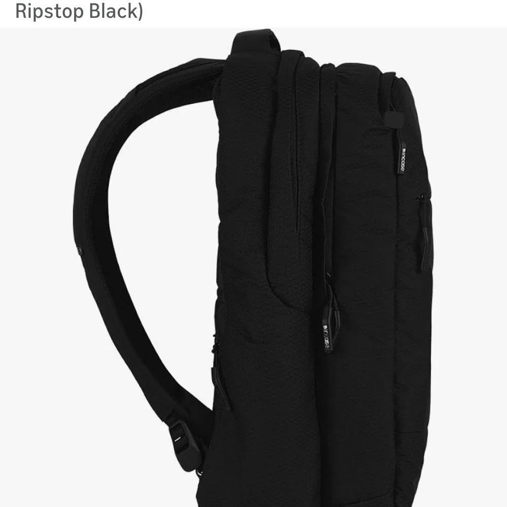 Black Incase Backpack - Picture 5 of 7